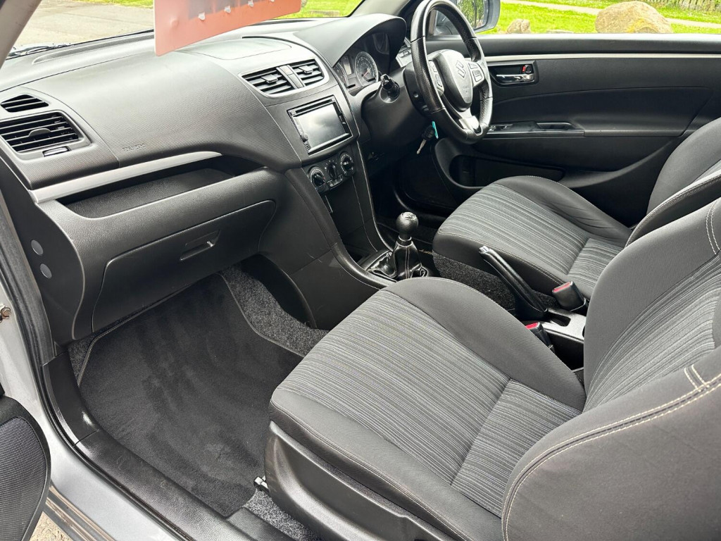 SUZUKI SWIFT