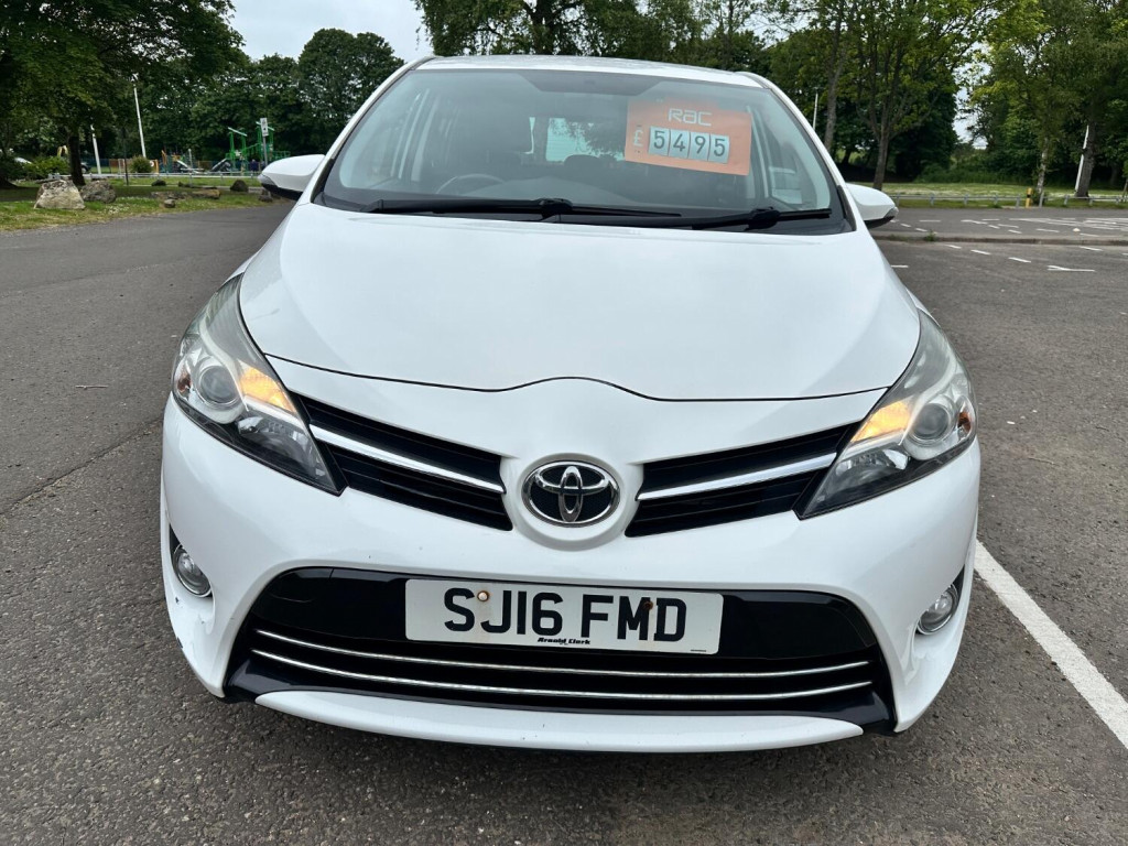 View TOYOTA VERSO 1.6 D-4D Icon **7 SEATS**