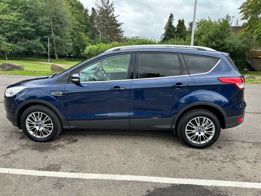 FORD KUGA