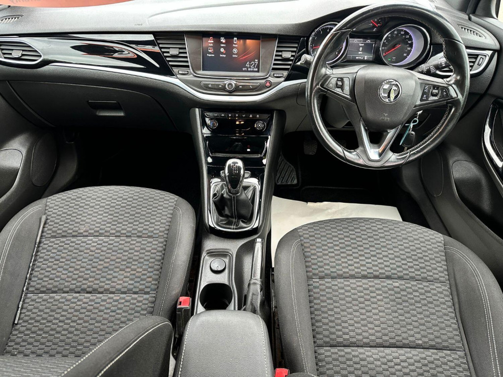 VAUXHALL ASTRA