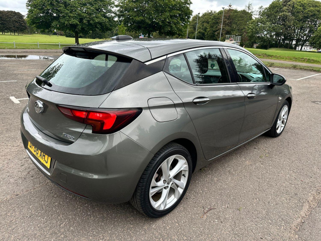 VAUXHALL ASTRA