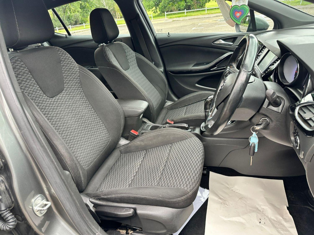 VAUXHALL ASTRA