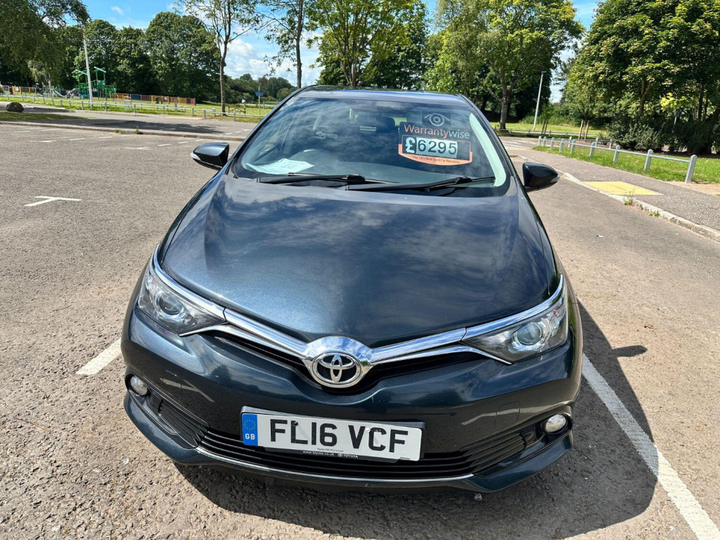 View TOYOTA AURIS 1.6 D-4D Business Edition