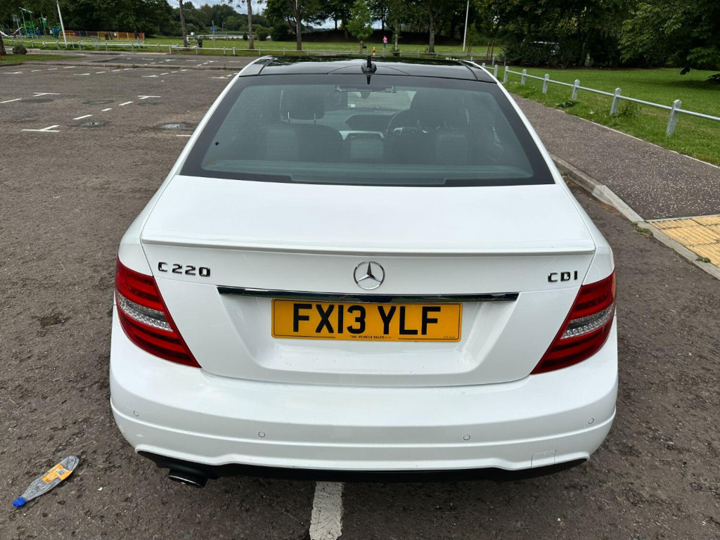 MERCEDES-BENZ C CLASS