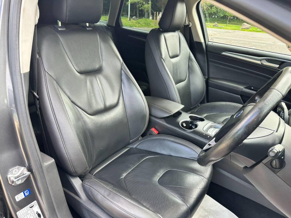 FORD MONDEO