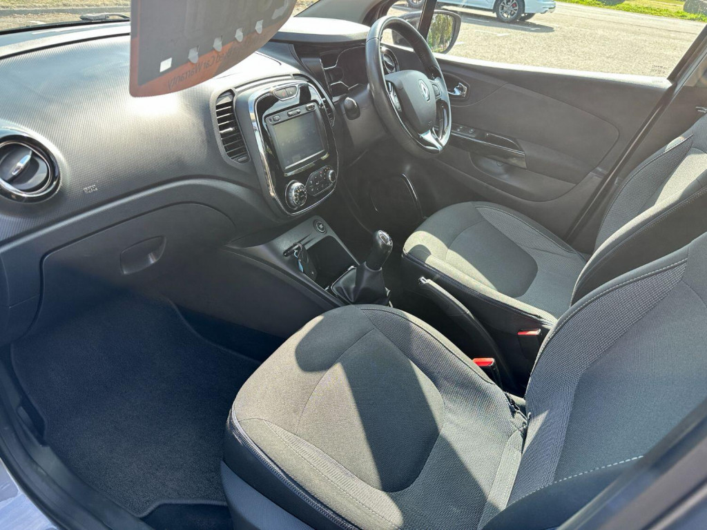 RENAULT CAPTUR