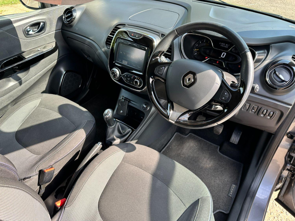 RENAULT CAPTUR