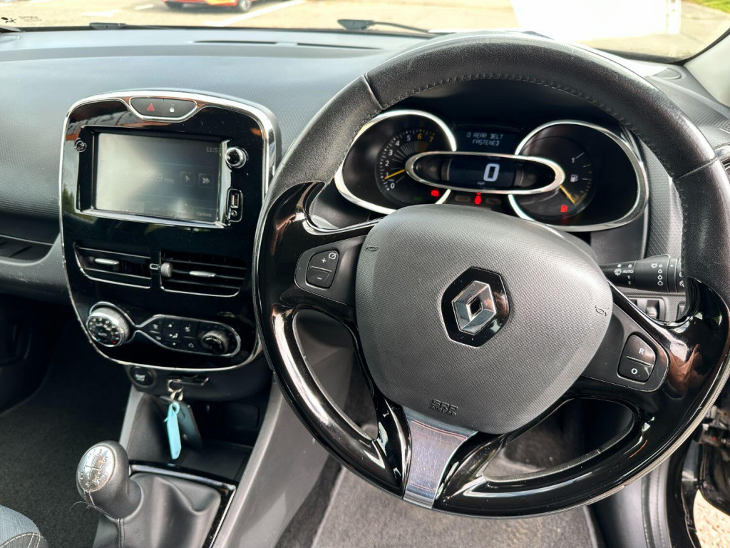 RENAULT CLIO