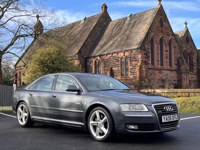 AUDI A8 4.2 TDI Sport quattro 4dr