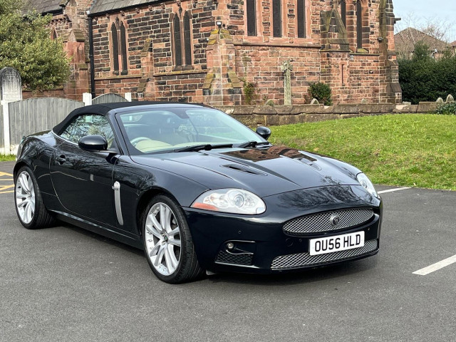 JAGUAR XKR 4.2 V8