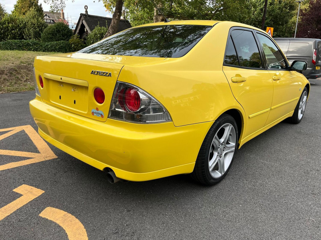 TOYOTA ALTEZZA