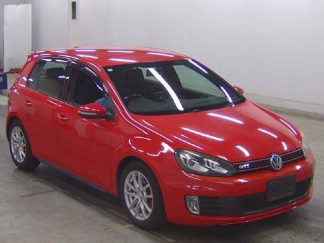 VOLKSWAGEN GOLF 2.0 TSI GTI
