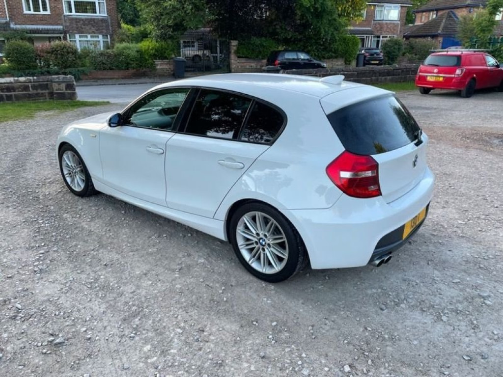BMW 1 SERIES