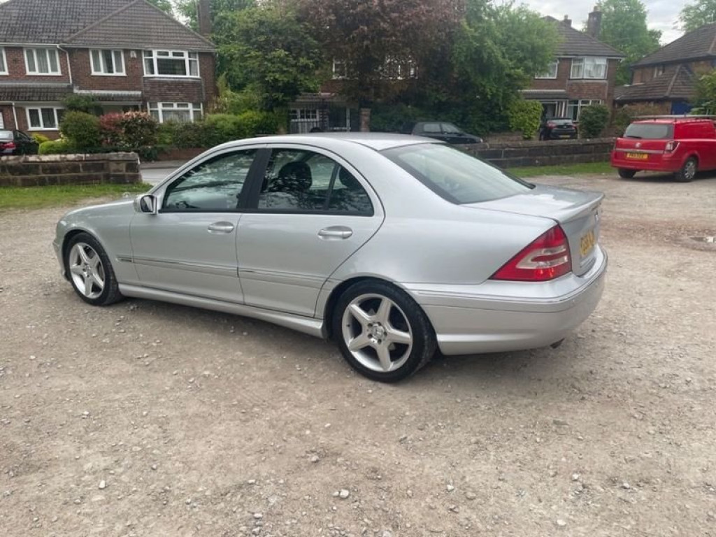 MERCEDES-BENZ C CLASS