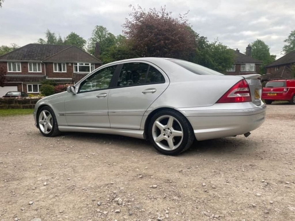 MERCEDES-BENZ C CLASS