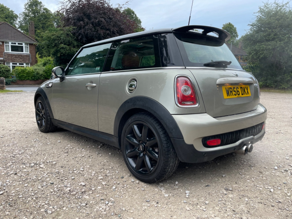 MINI MINI