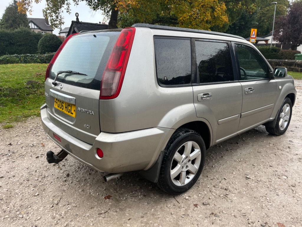 NISSAN X-TRAIL