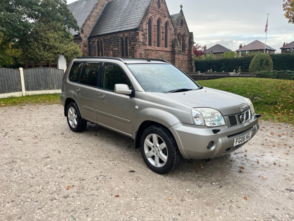 NISSAN X-TRAIL