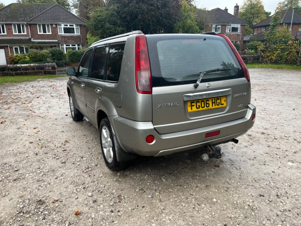 NISSAN X-TRAIL