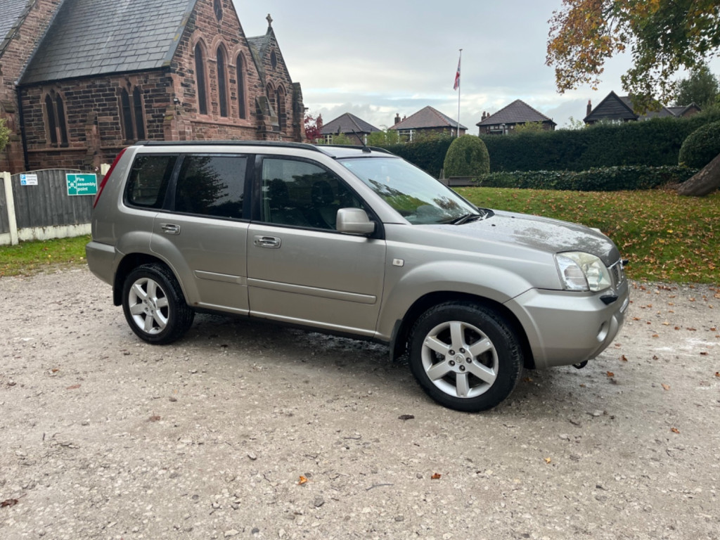 NISSAN X-TRAIL