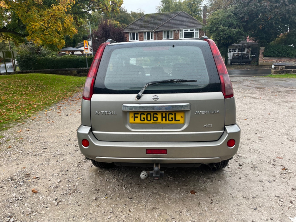 NISSAN X-TRAIL