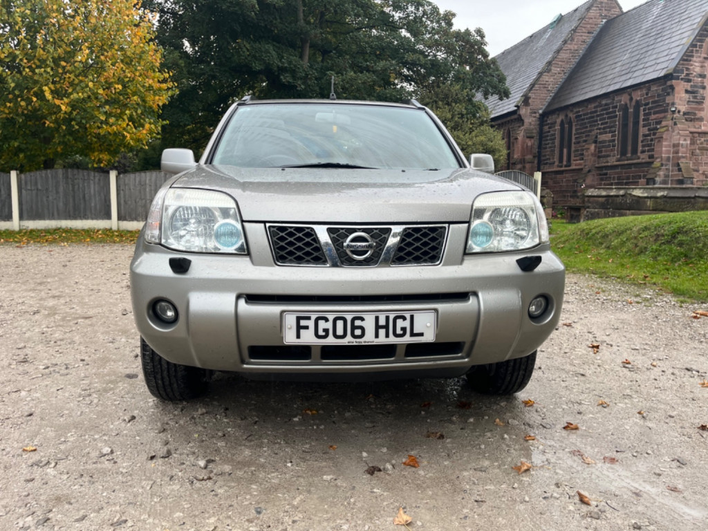 NISSAN X-TRAIL