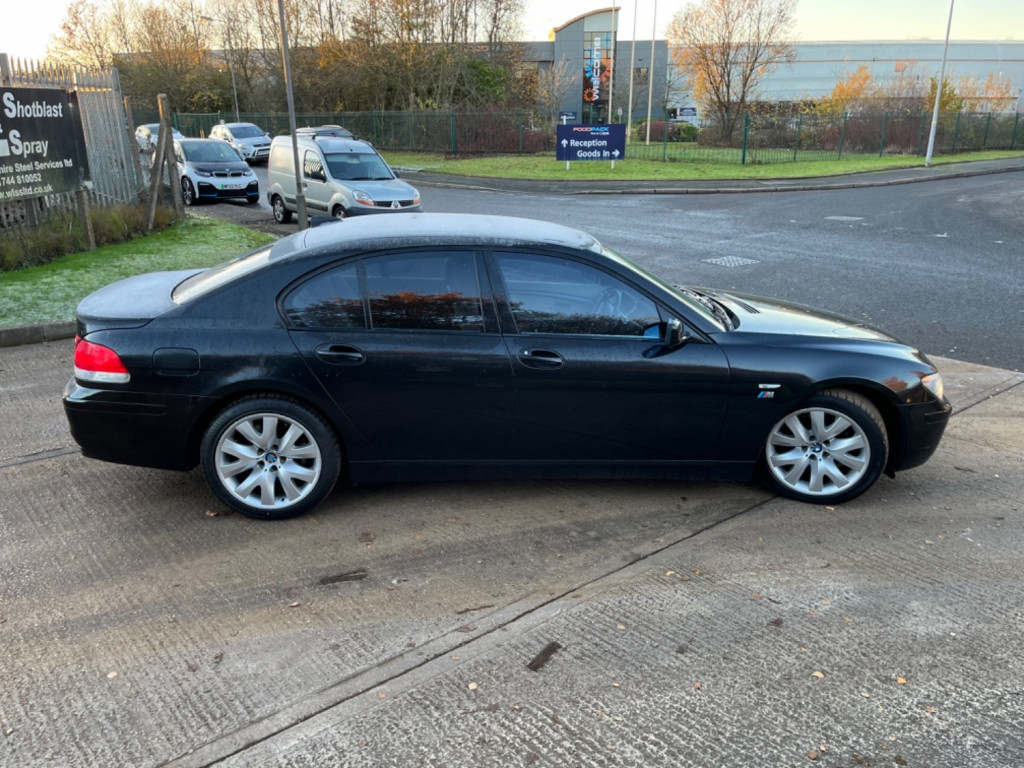 BMW 7 SERIES