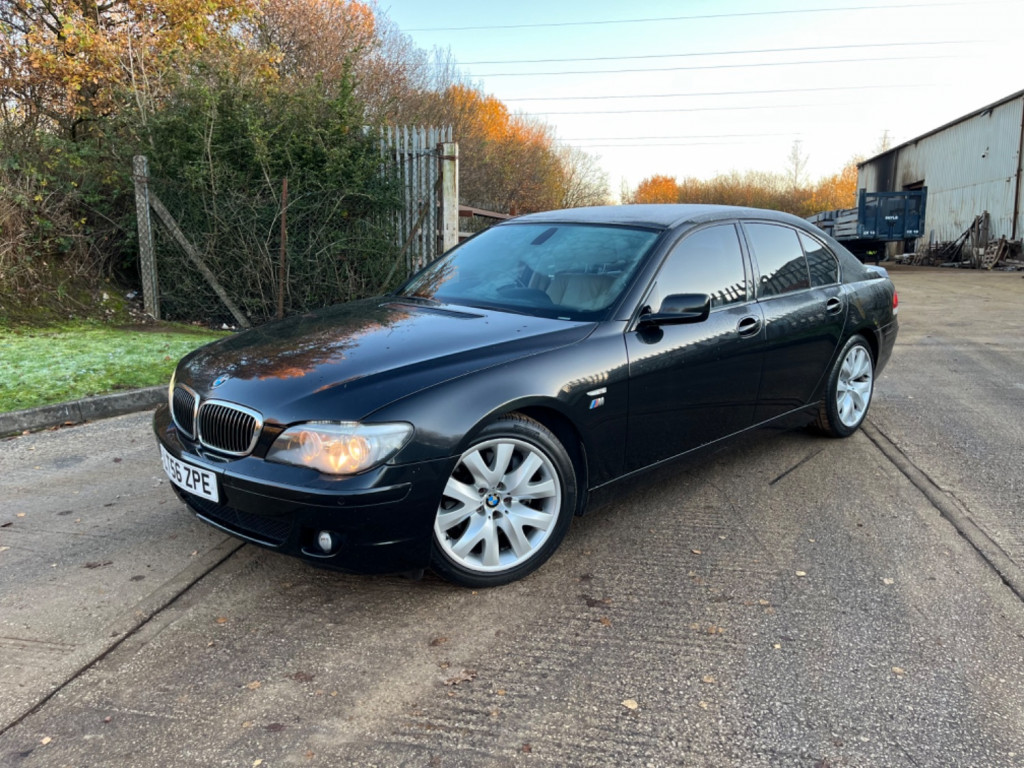 BMW 7 SERIES