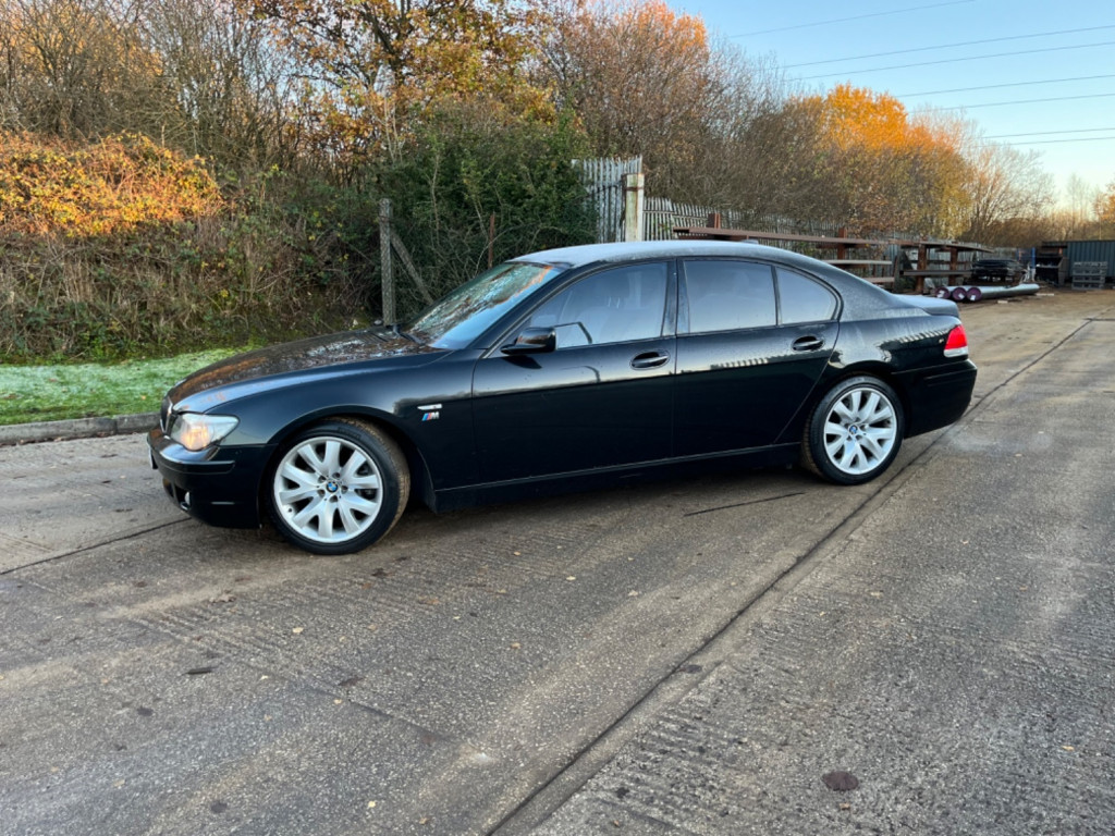 BMW 7 SERIES