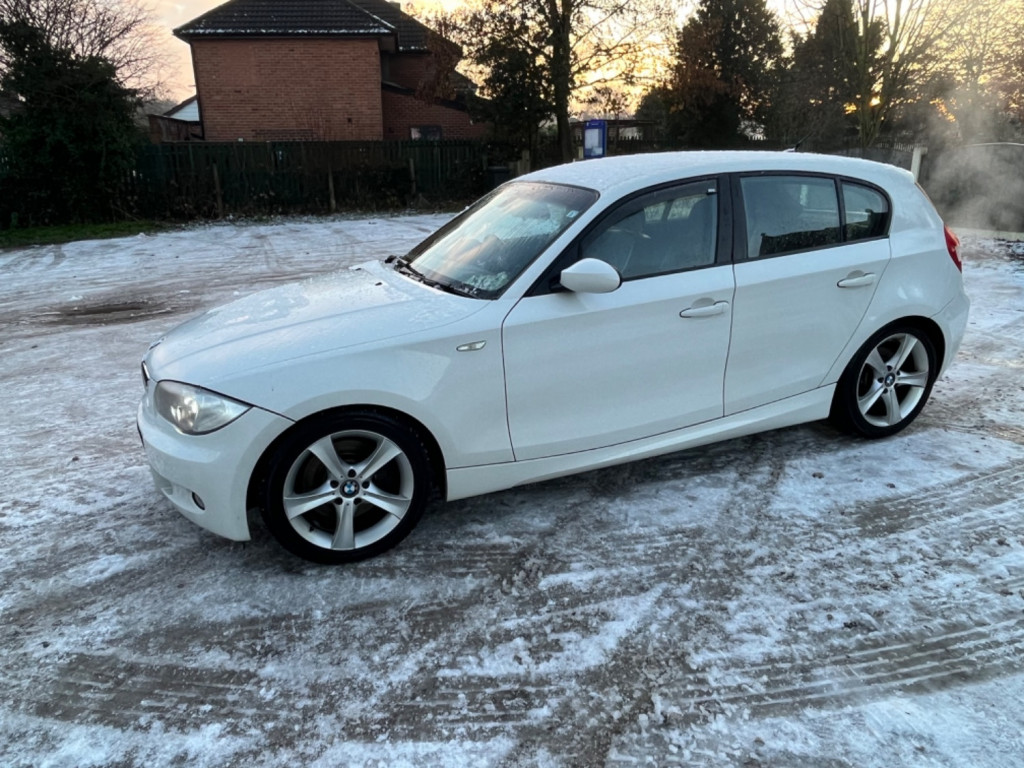 BMW 1 SERIES