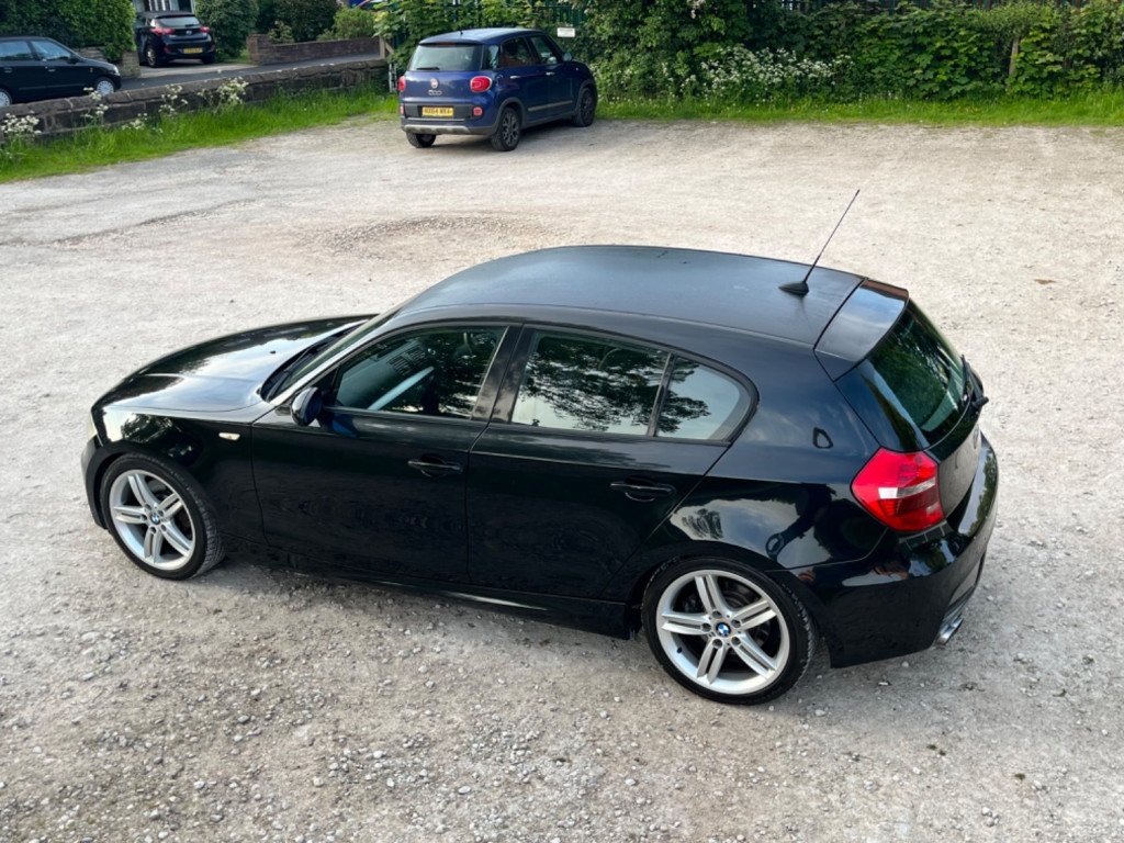 BMW 1 SERIES