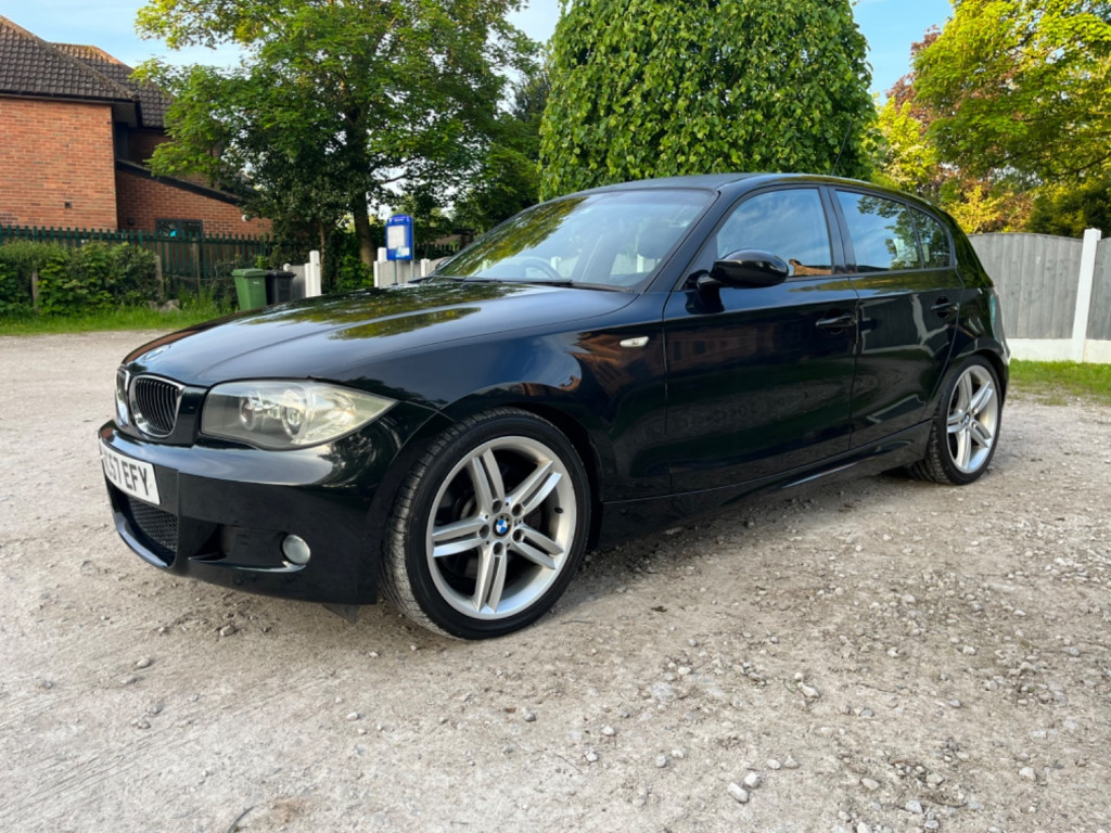 BMW 1 SERIES