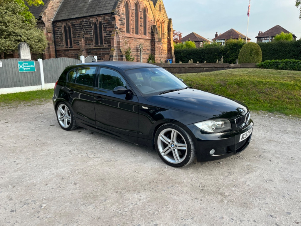 BMW 1 SERIES
