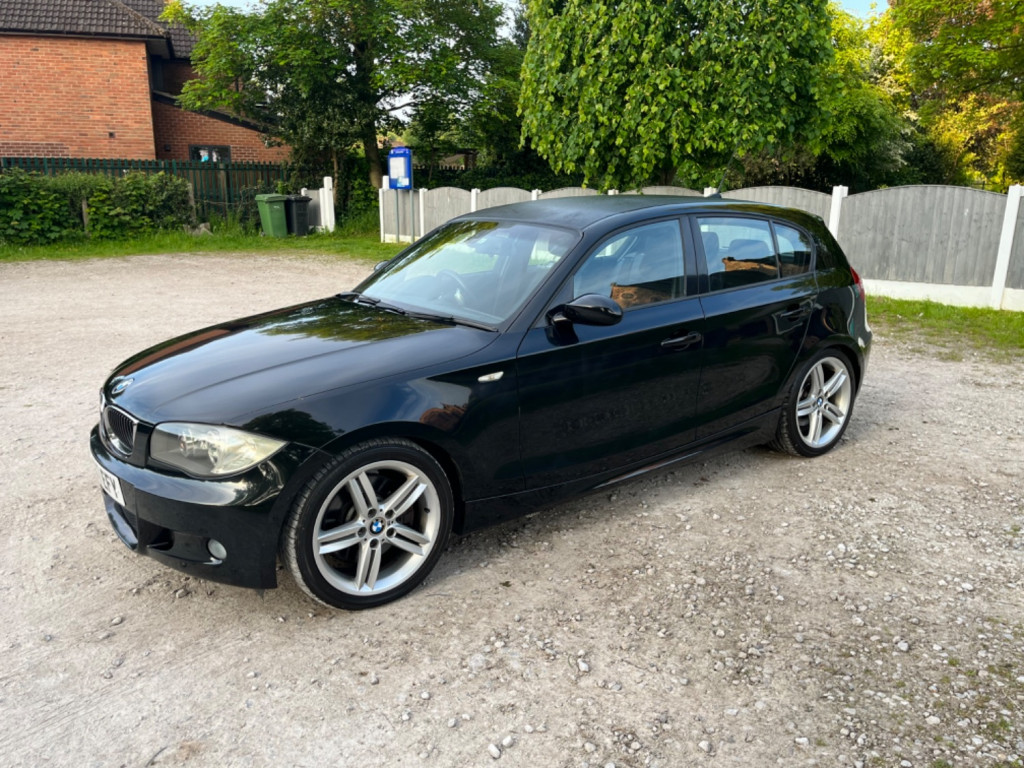 BMW 1 SERIES