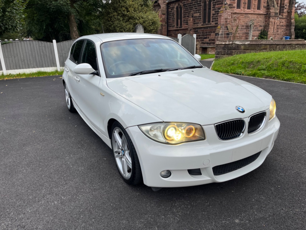 BMW 1 SERIES