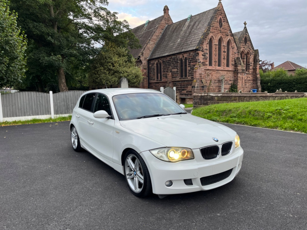 BMW 1 SERIES