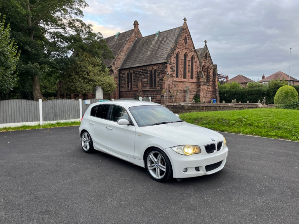 BMW 1 SERIES