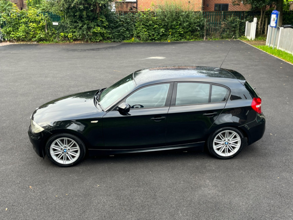 BMW 1 SERIES