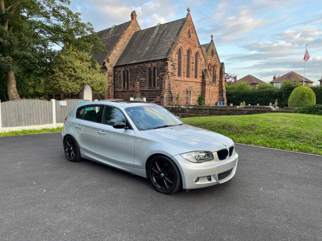 BMW 1 SERIES