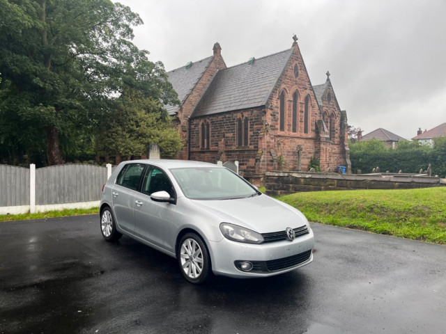 VOLKSWAGEN GOLF GT TSi DSG