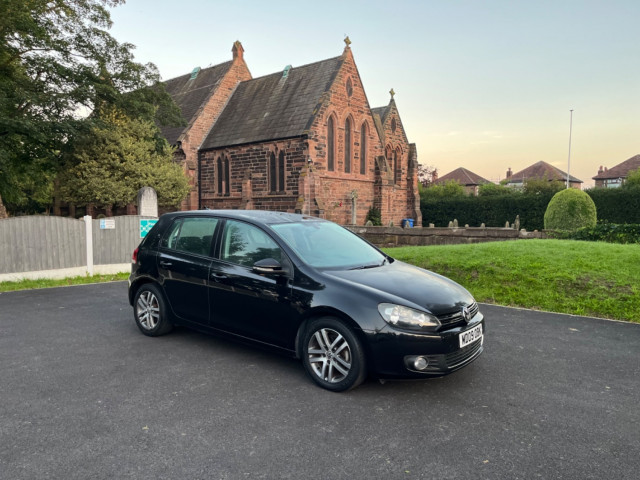 VOLKSWAGEN GOLF 1.4 TSI SE