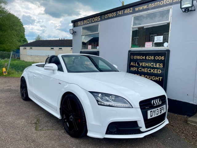 AUDI TT 2.0 TDI Black Edition