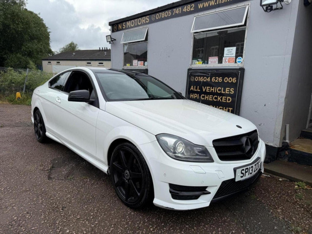 MERCEDES-BENZ C CLASS 2.1 C220 CDI BlueEfficiency AMG Sport