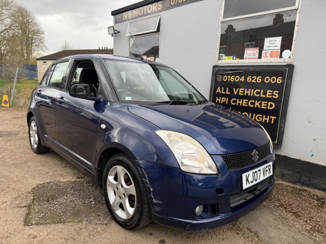SUZUKI SWIFT 1.5 GLX