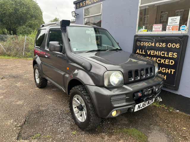 SUZUKI JIMNY 1.3 SZ4