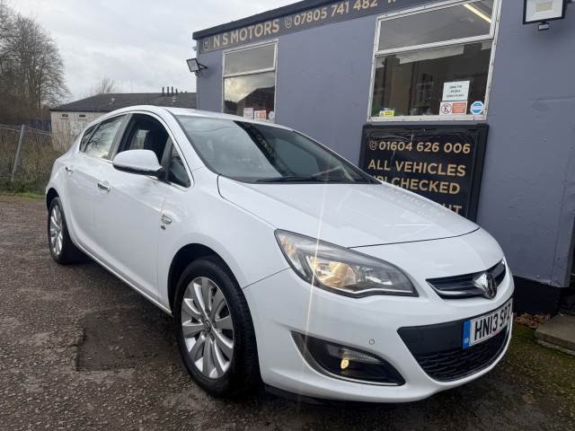 VAUXHALL ASTRA 2.0 CDTi ecoFLEX Elite