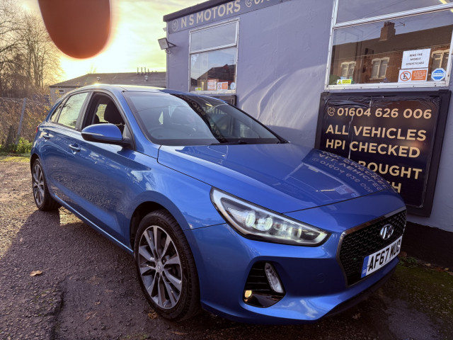 HYUNDAI I30 1.6 I30 SE NAV 1.6 D 110PS +VIS