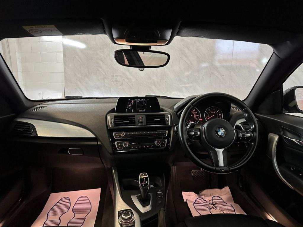 BMW 1 SERIES