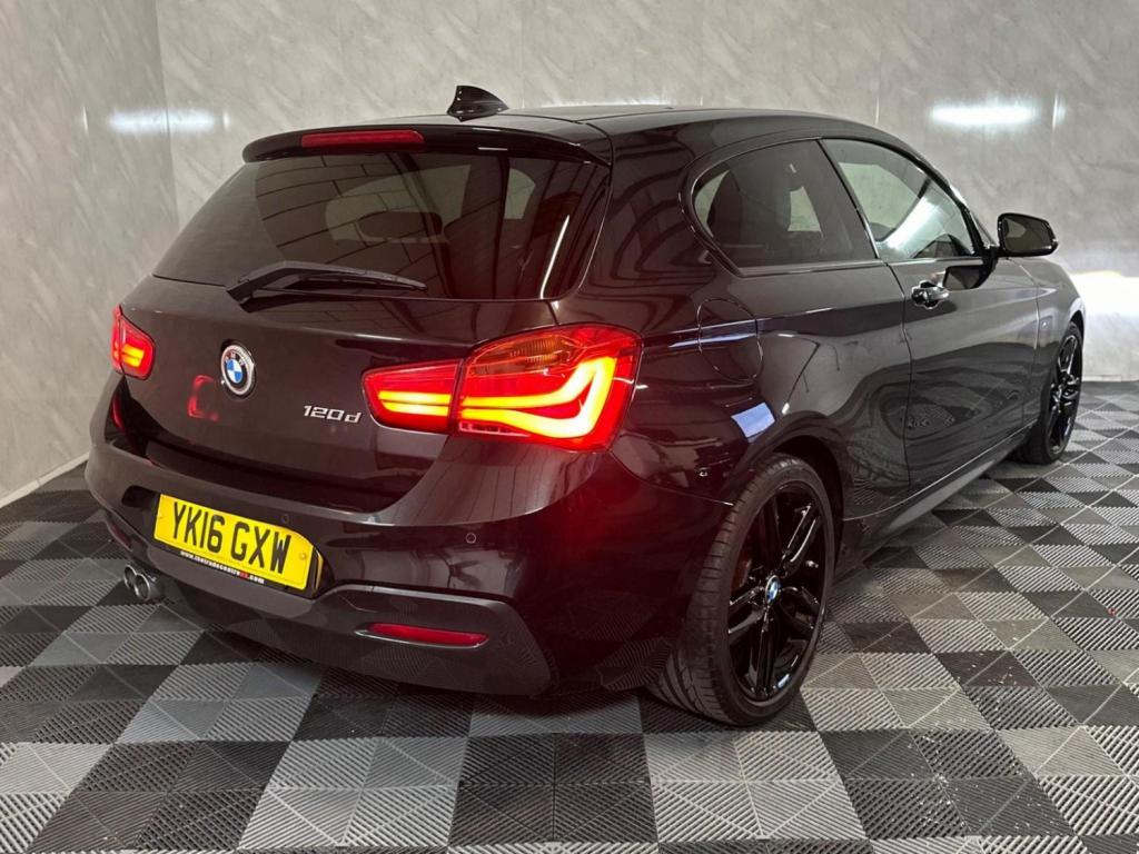 BMW 1 SERIES
