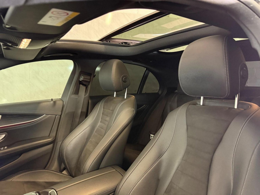 MERCEDES-BENZ E CLASS